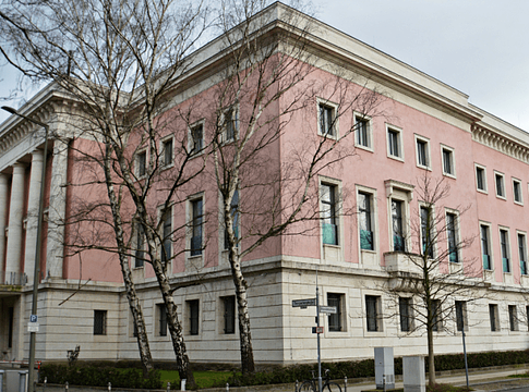 Techno az olasz nagykövetségen – új irányt mutat Berlinben Fabrizio Bucci nagykövet