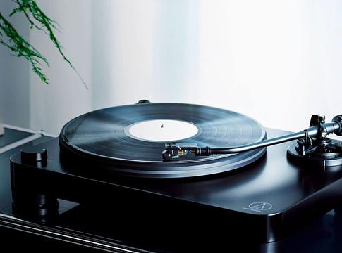 Bemutatkozott az Audio-Technica AT-LP7X lemezjátszó a CES 2026-on