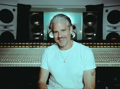 A Bella Figura megvette Paul Epworth dalszerzői és produceri katalógusát