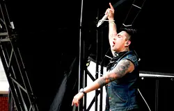 Halálos támadás a börtönben: meghalt Ian Watkins, a Lostprophets egykori énekese