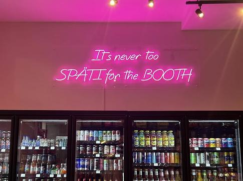 Botrány Berlinben: illegális rave partik miatt kerülhet bajba a Späti Booth