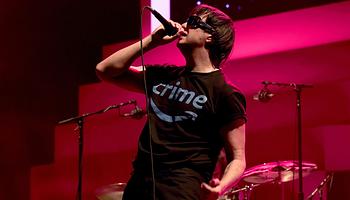The Strokes eltolta a Reality Awaits megjelenését, nagykoncert New Yorkban Beach House és Fcukers társaságában