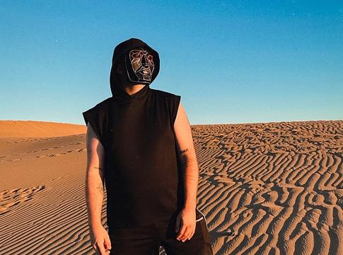 KXXMA: a maszk mögött – megjelent a Behind the Mask dokumentumfilm