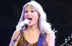 Taylor Swift jogi csapata visszavágott a védjegyperben