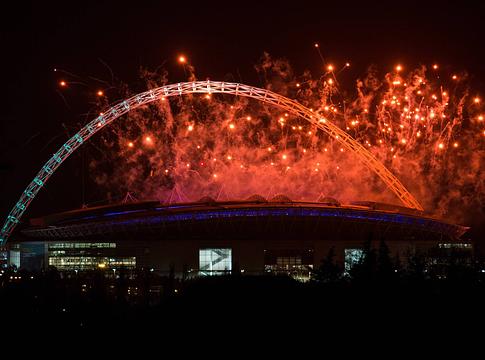 Tűzijátékkal zárt The Weeknd a Wembley-ben, órákkal a brit tűzveszély-riasztás után