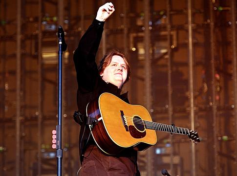 Lewis Capaldi a Szigeten jelentette be: új albumon kezd dolgozni