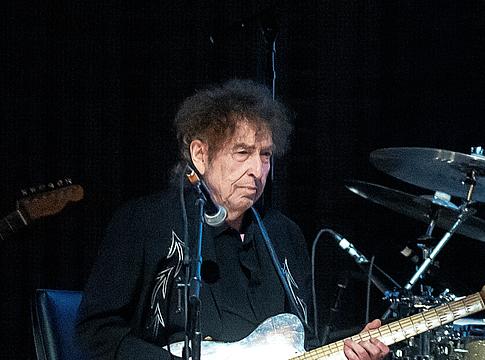 Bob Dylan extra jegyeket adott ki brit turnéjára