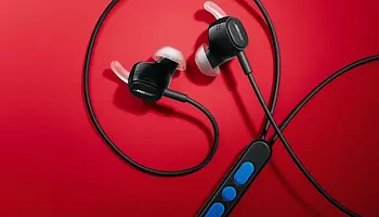 11 év után újra vezetékes fülhallgatót készített a Bose