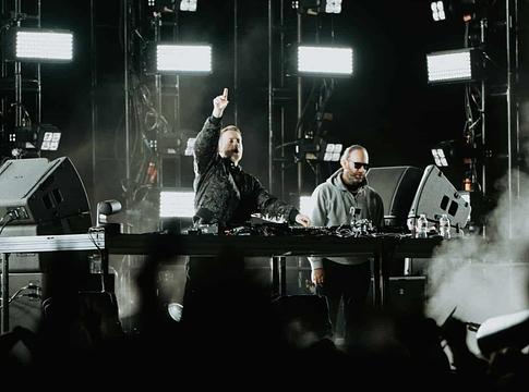 Chase & Status a 007: First Light klubjelenetében