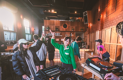Soft clubbing: a nappali rave-ek és józan bulik korszaka jön