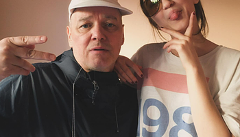 Ex-Berghain-DJ nekiront a KitKatnak és a kink szcénának Instagramon