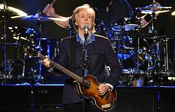 Paul McCartney zárta Stephen Colbert utolsó Late Show-ját