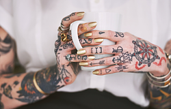 Amikor a baleset hagy nyomot: mi az a traumatikus tetoválás?