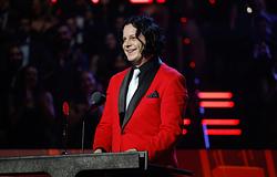 Jack White megható üzenettel köszöntötte Meg White-ot a Rock and Roll Hírességek Csarnokában