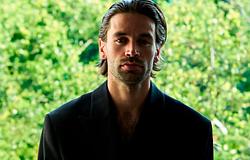 John Falke varázslatos éjszakai utazása az EG After sorozatban