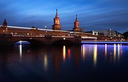 Berlin éjszakái hosszabbodhatnak: éjfélig nyitva tarthatnak a szabadtéri helyek