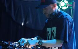 DJ Sakin klasszikusa új életre kel: visszatért a Nomansland (David’s Song)