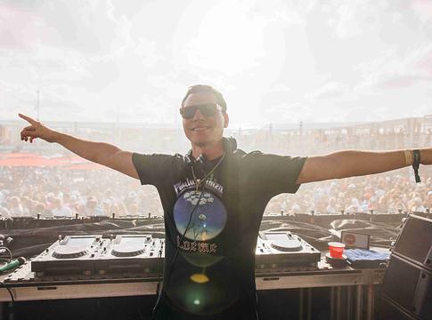 Tiësto visszatér a trance gyökereihez a Dreamstate SoCal 2025 fesztiválon