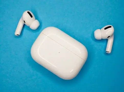 Újabb csoportos per az Apple ellen az AirPods Pro hanghibái miatt