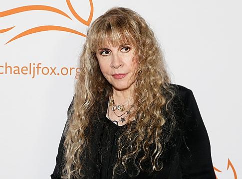 Stevie Nicks 42 év után újra előadta az „Angel”-t