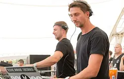 1 millió dolláros befektetéssel erősít a Just 4 Noise