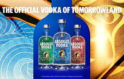 A Tomorrowland 2026 főszínpadát sejtetik az új Absolut-palackok