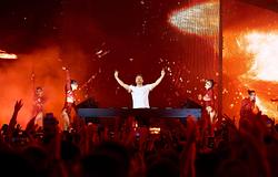 David Guetta hazatér: Monolith show a Stade de France-ban