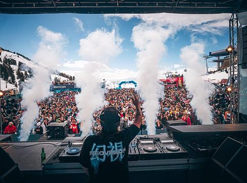 Ötödik alkalommal tér vissza a Snow Vibes a svájci Alpok csúcsai közé