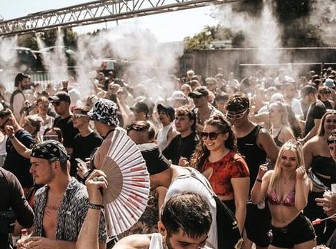 Hasardeur Festival 2026: Adrián Mills 11 órán át veszi át a pultot
