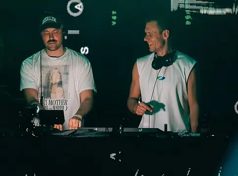 Armin van Buuren és Marlon Hoffstadt b2b fellépése látható az Ultra Miami 2026-ról