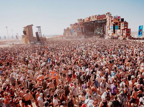 Monegros Desert Festival 2026: techno-maraton az Aragón-sivatagban