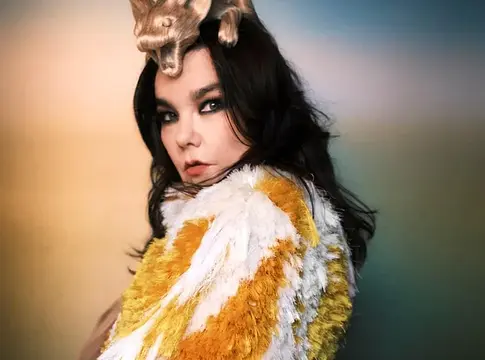 Björk DJ-szettje kísérte a teljes napfogyatkozást Izlandon