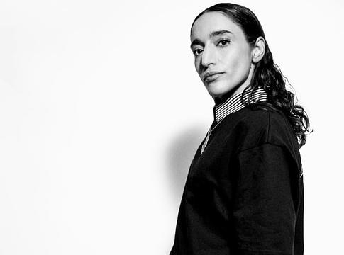 Felix Klein bírálja DJ Sama Habitat-fellépését Hamburgban