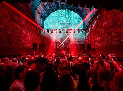 Lee Burridge és Yotto közös bulival indítják újra a legendás Platform klubot Glasgowban