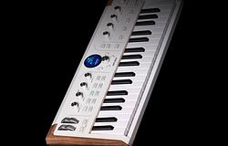 Arturia AstroLab 37 – kompakt színpadi szintetizátor a modern producereknek