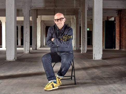 Graeme Park sikeres műtéten esett át – rajongói támogatás mellett lábadozik