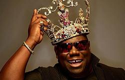 Carl Cox a Buckingham-palotában: találkozott III. Károllyal
