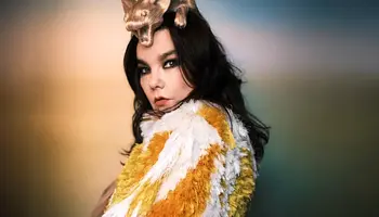 Björk DJ-szettje kísérte a teljes napfogyatkozást Izlandon