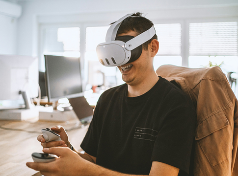 A Meta visszavágja a metaverzum költségvetését, az AI kerül előtérbe