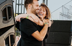 A közös bulizás erősítheti a párkapcsolatot – ezt mutatja egy friss felmérés