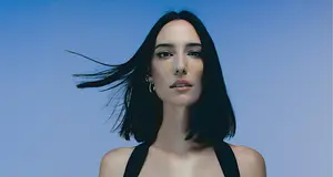 Amelie Lens vezeti a DJ Mag ADE-buliját a Skatecaféban