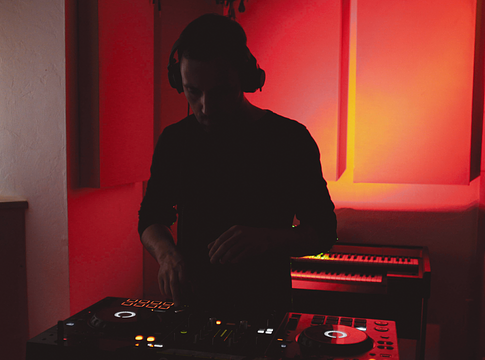 Ki vagy, ha abbahagyod a play nyomogatását DJ-ként vagy producerként?