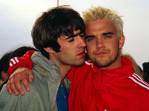 Robbie Williams szívesen lenne az Oasis előzenekara