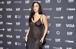 Megérkezett Charli XCX „Erupcja” című filmjének előzetese