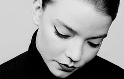 Anya Taylor-Joy szerint Berlin technókultúrája változtatta meg az életét