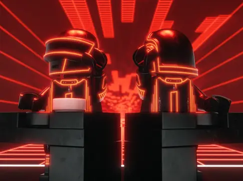 A Daft Punk piramisa LEGO-készletként tér vissza