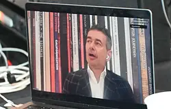 Robert Kyncl: az „AI Resistance” visszavetheti a zeneipart – most kell lépni