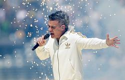 Robbie Williams két új szabadtéri koncertet jelentett be 2027-re