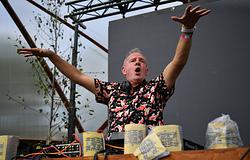 Fatboy Slim több mint százszor játszott Glastonburyben – állítása szerint sosem kapott érte pénzt