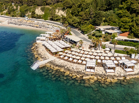 Mediterrán nappali klubhangulat érkezik Splitbe: jön a Mistral Beach Club
